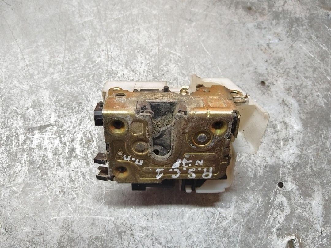 Замок двери передней правой ZF373B Renault Scenic купить