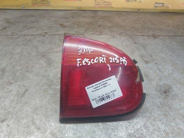 Фонарь крышки багажника правый G40806 Ford Escort - Фото 1