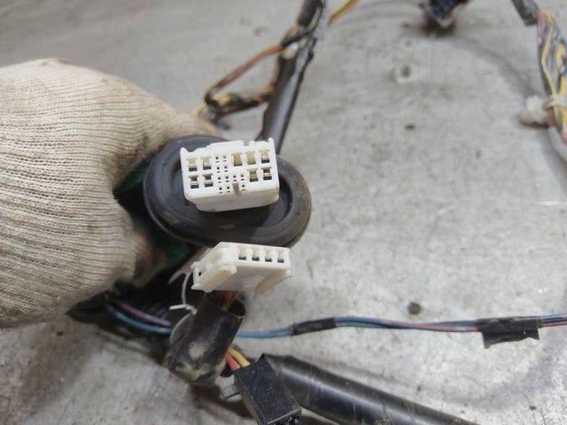 Проводка двери задней левой 9308SV Toyota Avensis купить на авторазборке