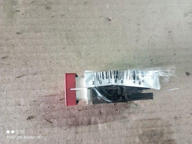 Кнопка аварийной сигнализации BAY4IS Volkswagen Passat - Фото 1