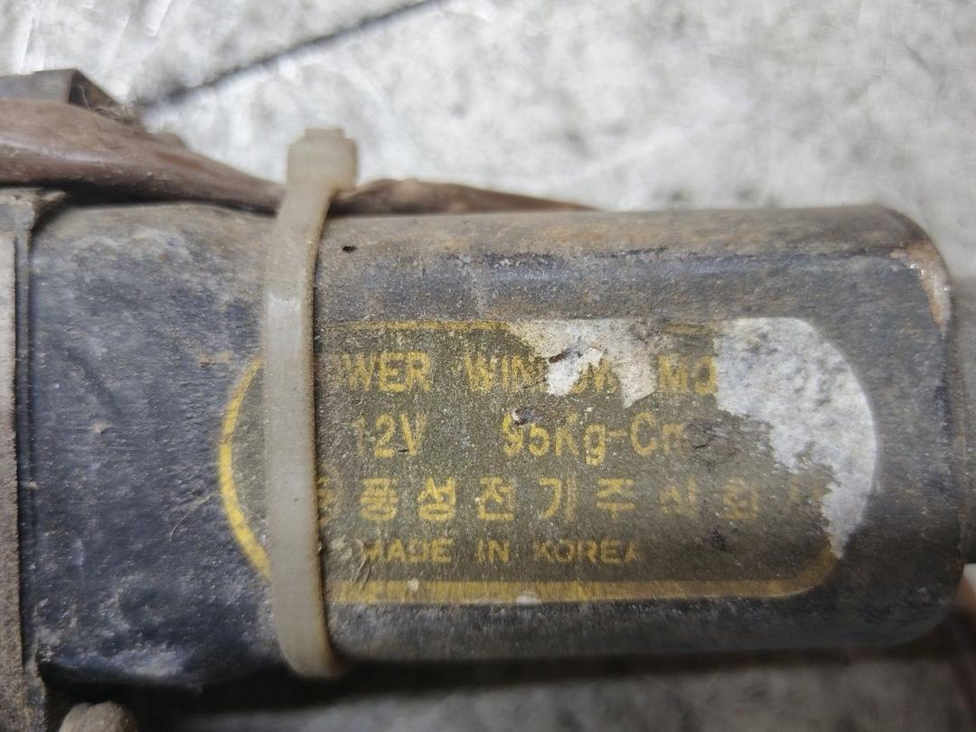 Стеклоподъемник электрический передний правый R5OVE3 Kia Shuma - Фото 5