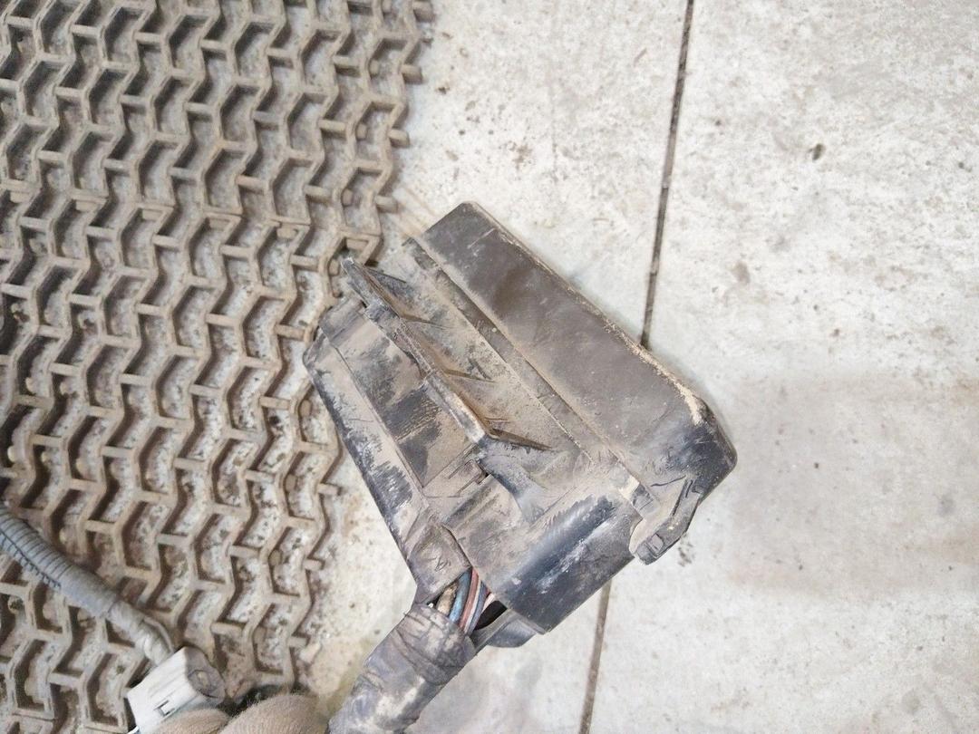 Проводка двигателя 2YM35C Toyota Avensis undefined