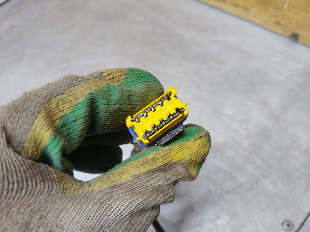 Проводка двери задней правой CRAZ20 Citroen C8 купить