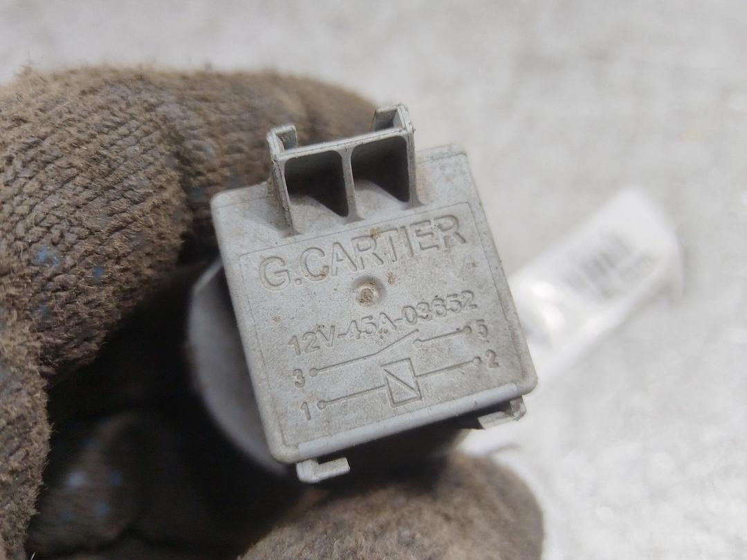 Реле вентилятора Z62B0H Citroen C3 купить в магазине запчастей бу