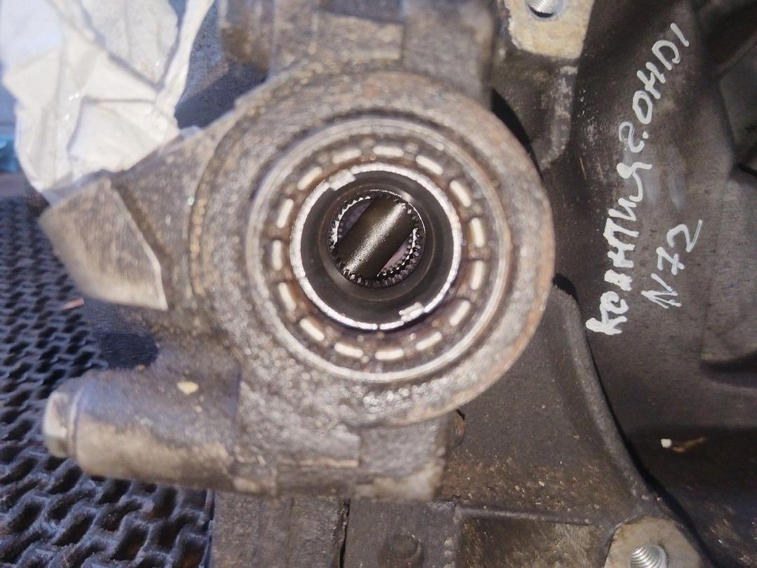 КПП механическая (МКПП) 5-ступенчатая E3EBA3 Citroen Xantia undefined