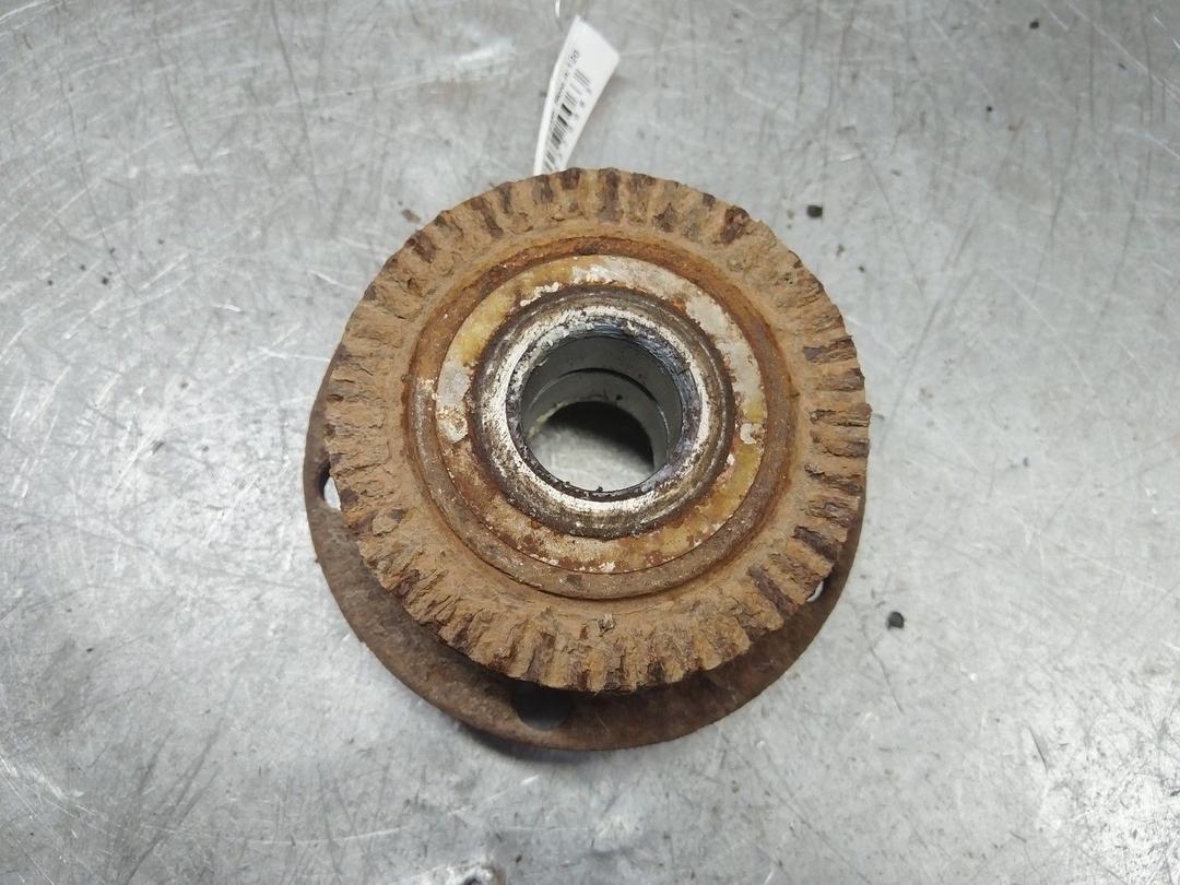 Ступица задняя правая 5SUY1W Audi A4 купить