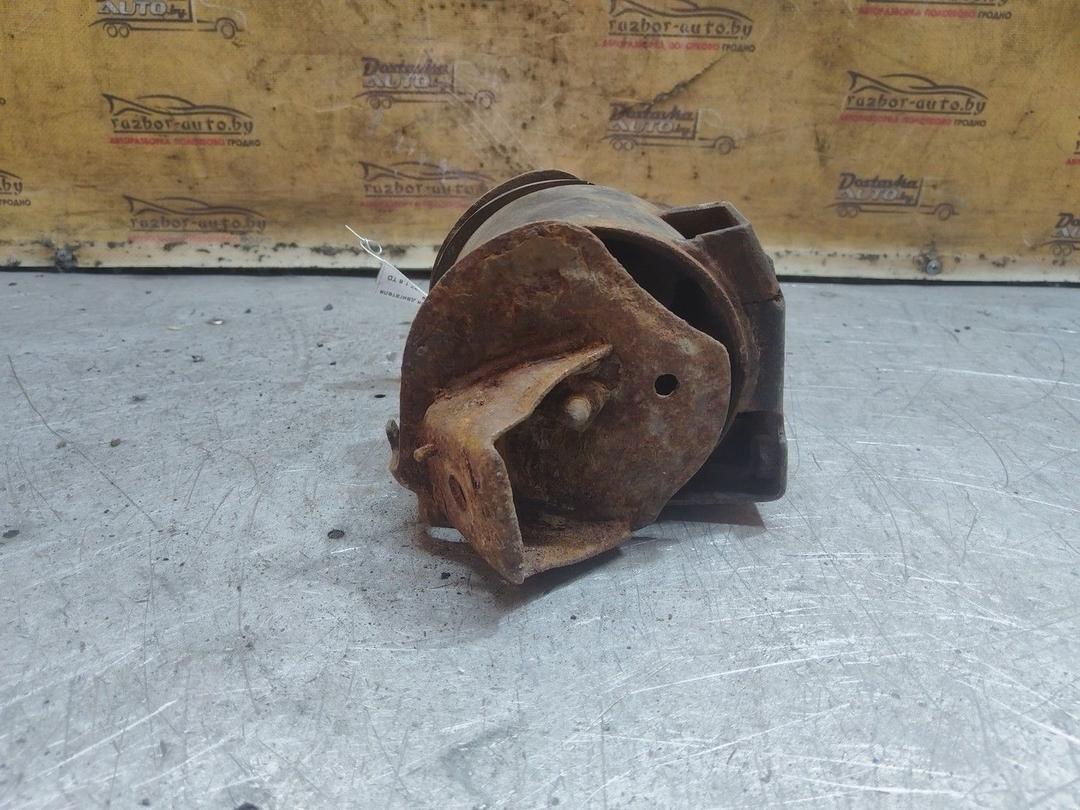 Подушка крепления двигателя 0D6679 Volkswagen Jetta - Фото 2