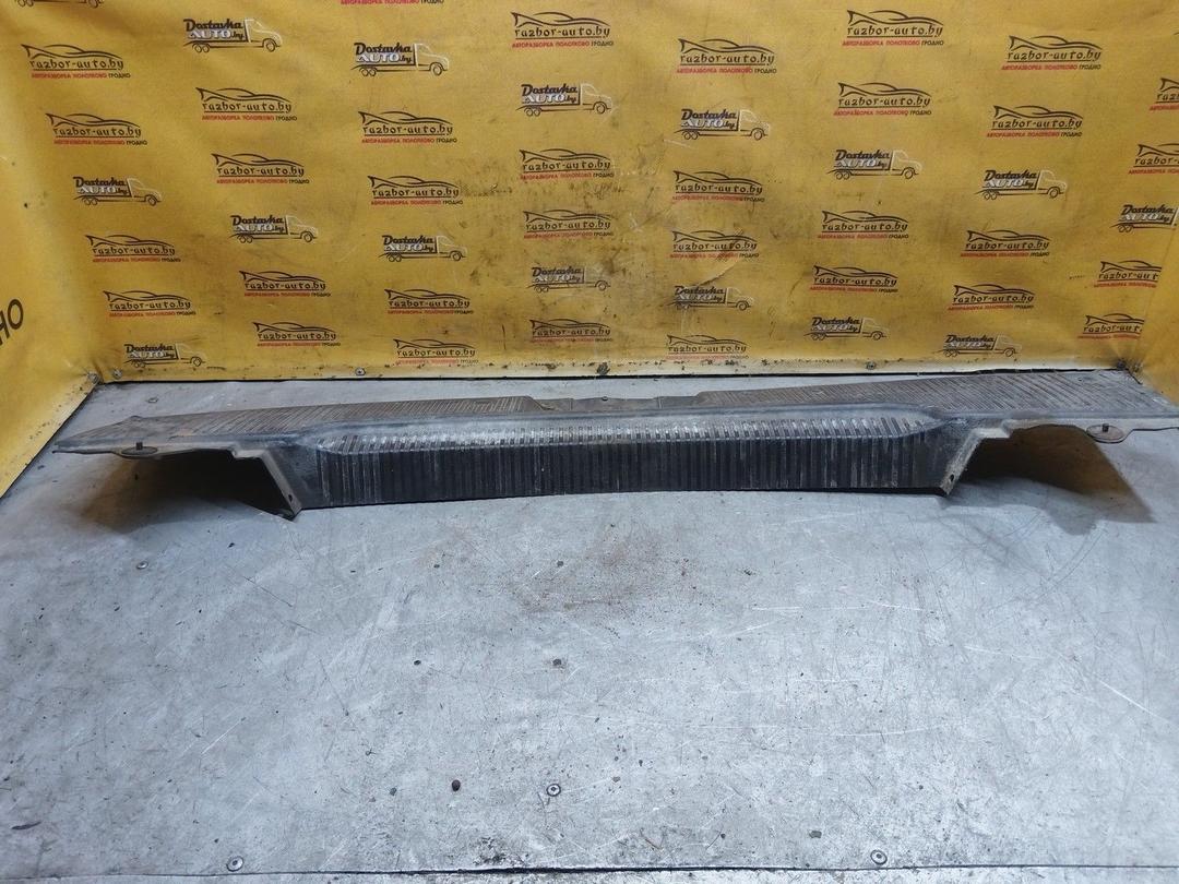 Накладка замка багажника L9J0U8 Renault Laguna купить