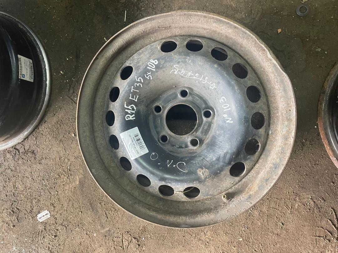 Диск штампованный R15   