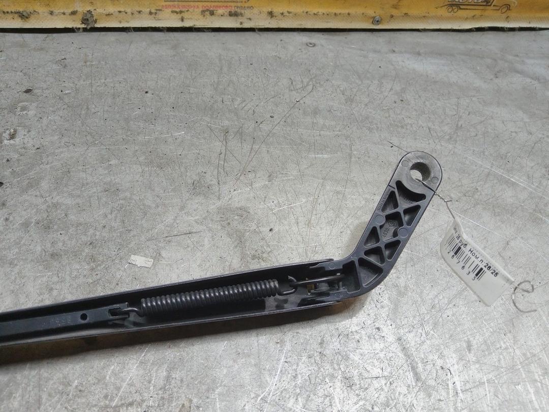 Щеткодержатель (поводок стеклоочистителя, дворник) V2ZK9H Peugeot 206 купить с доставкой