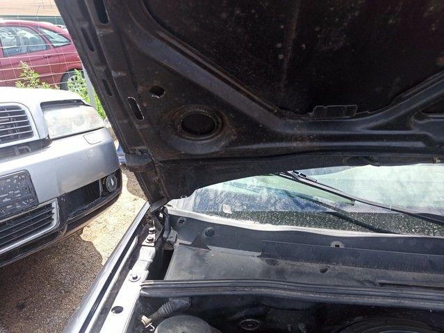 Петля капота Y4A2D0 Volkswagen Golf купить