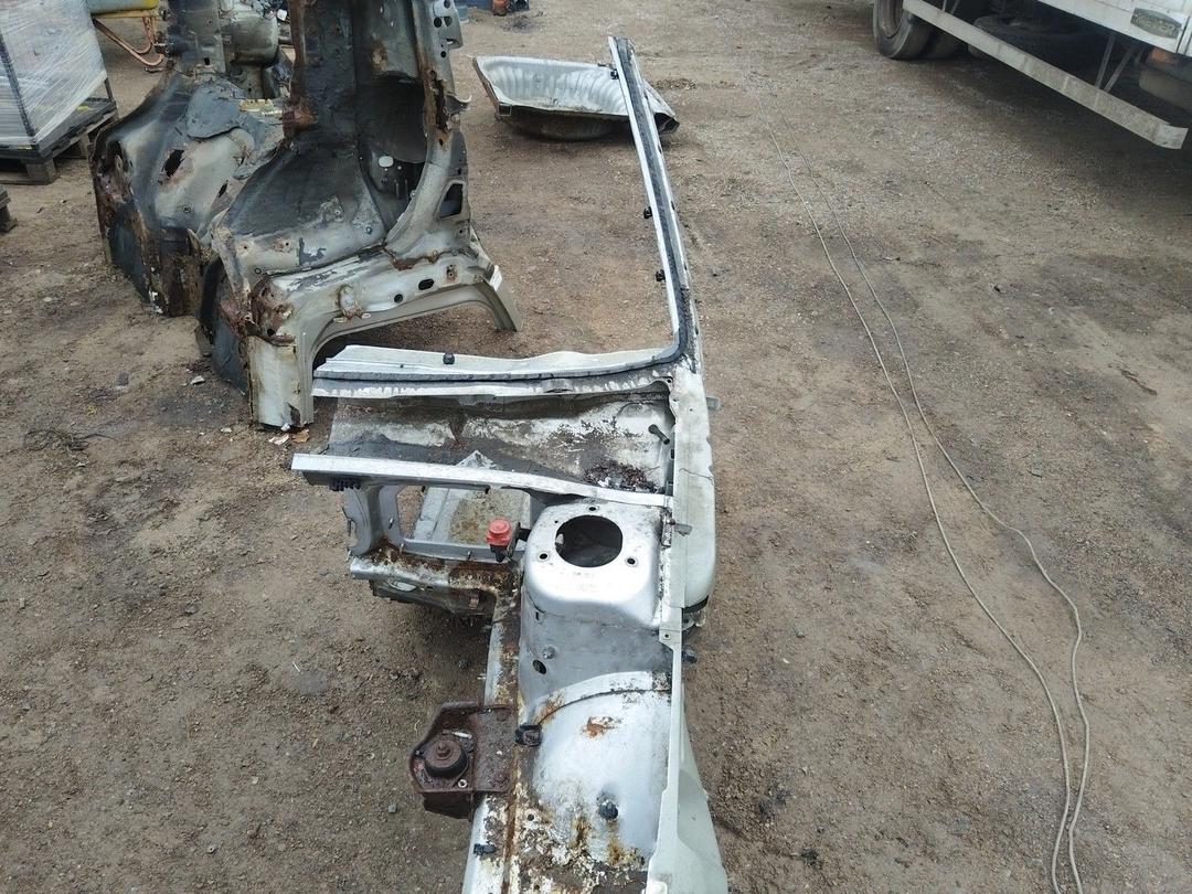 Стойка кузовная передняя левая IZQ6UX Peugeot 406 купить на авторазборке