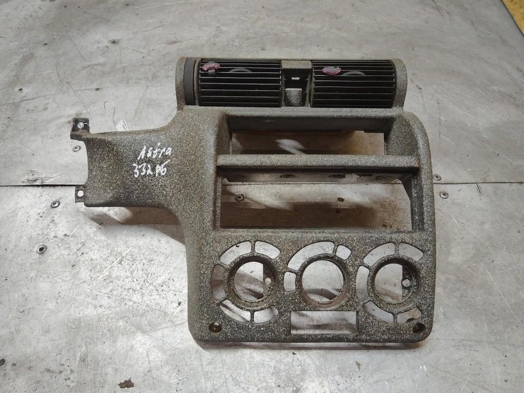 Рамка под магнитолу XNTD8G Opel Astra - Фото 1