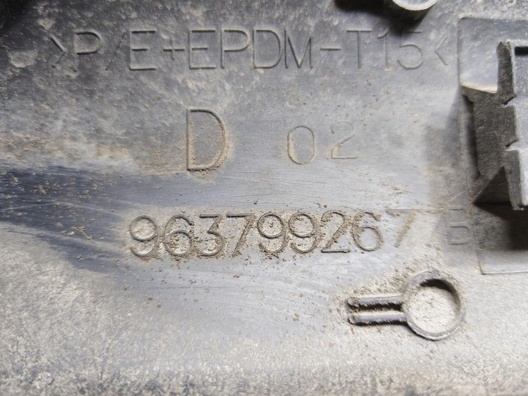 Молдинг двери задней правой 87H2Z3 Citroen C3 купить с доставкой