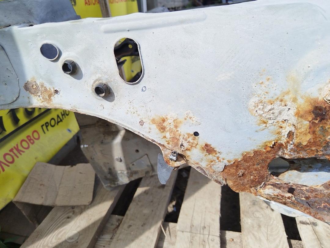 Передняя панель крепления облицовки (телевизор) E40TB2 Peugeot 406 - Фото 6