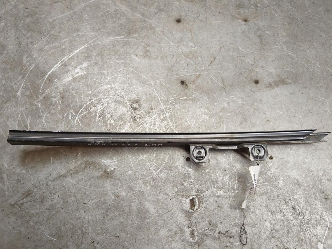 Направляющая стекла 31BGRQ Volvo V40 купить в магазине запчастей бу