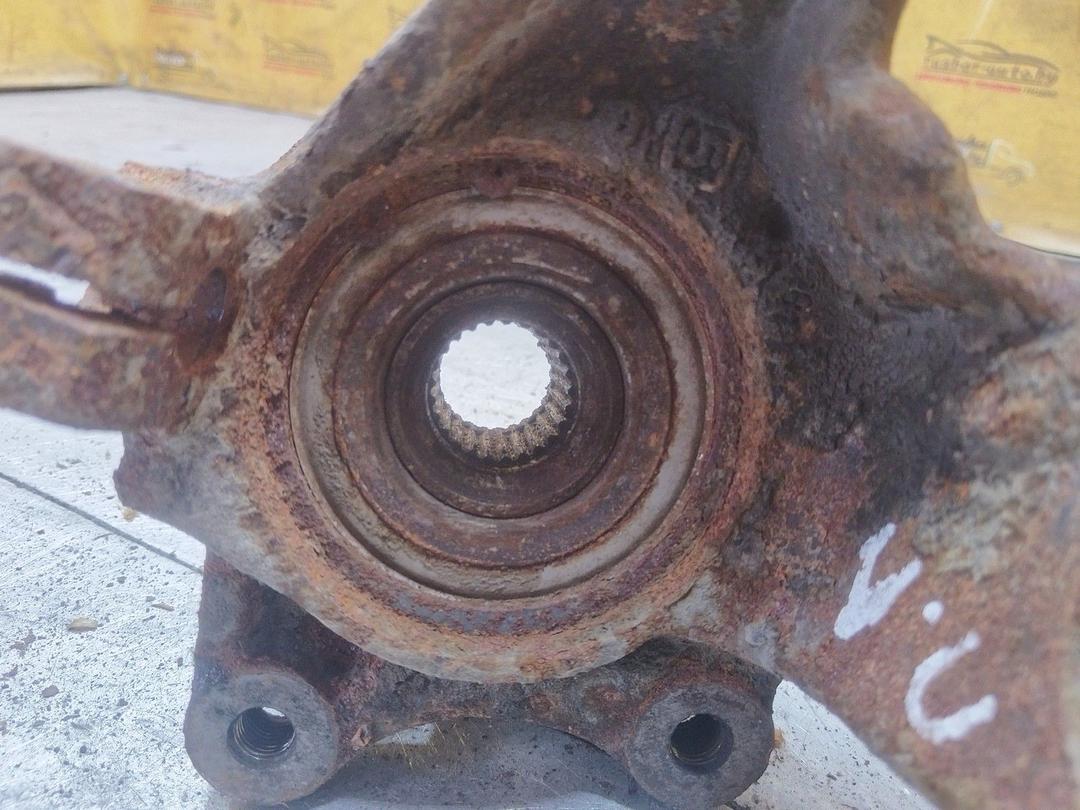 Кулак поворотный левый J6ZQYY Peugeot 306 купить с доставкой