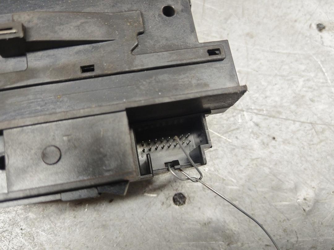 Замок зажигания 0PGU3C Volkswagen Passat - Фото 4