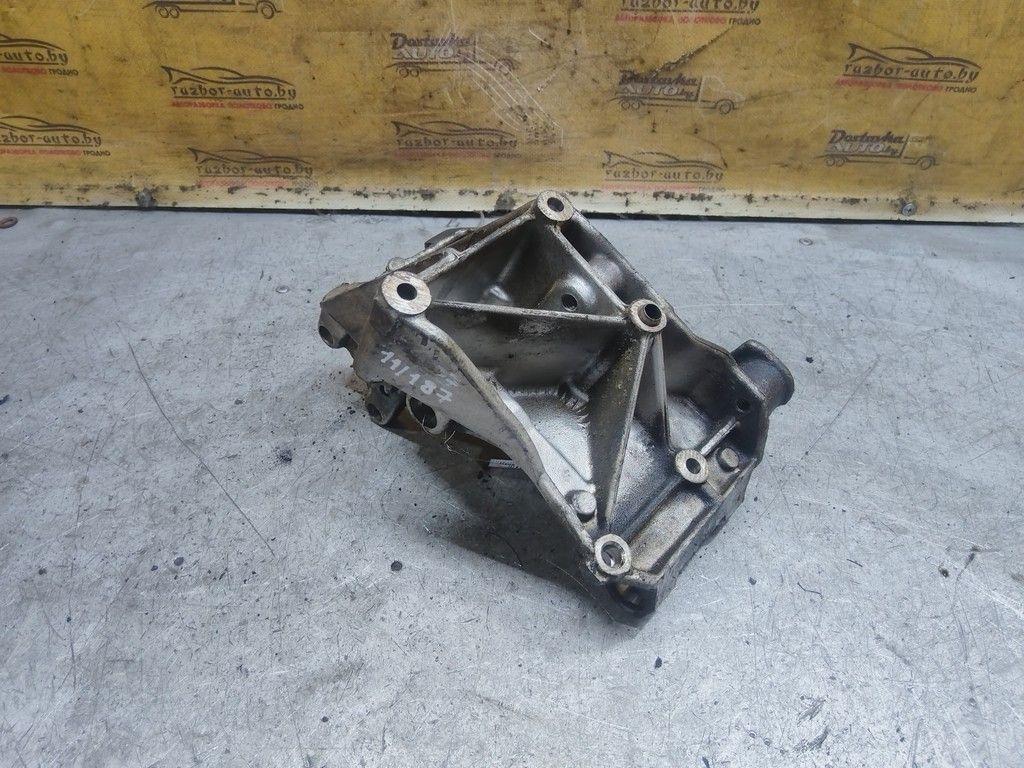 Кронштейн генератора LWVFKC Peugeot 607 - Фото 3