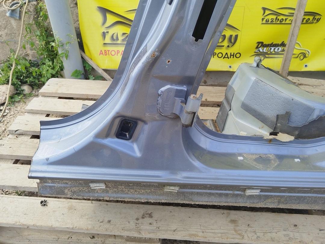 Стойка кузовная центральная левая N0V8H3 BMW 3 E46 купить