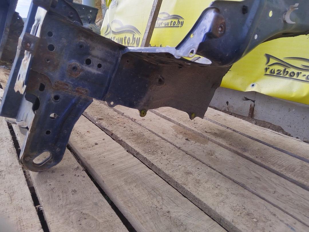 Передняя панель крепления облицовки (телевизор) RSNTWF Toyota Corolla undefined