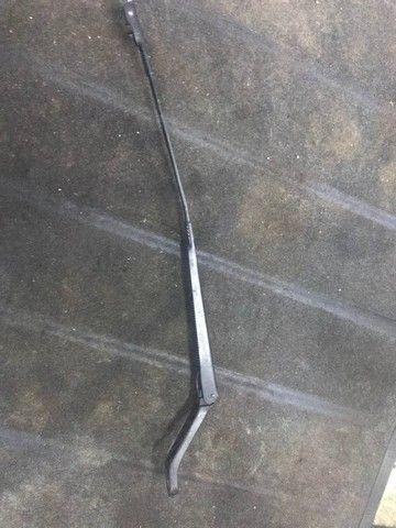 Щеткодержатель (поводок стеклоочистителя, дворник) 6NLBD5 Ford Galaxy undefined