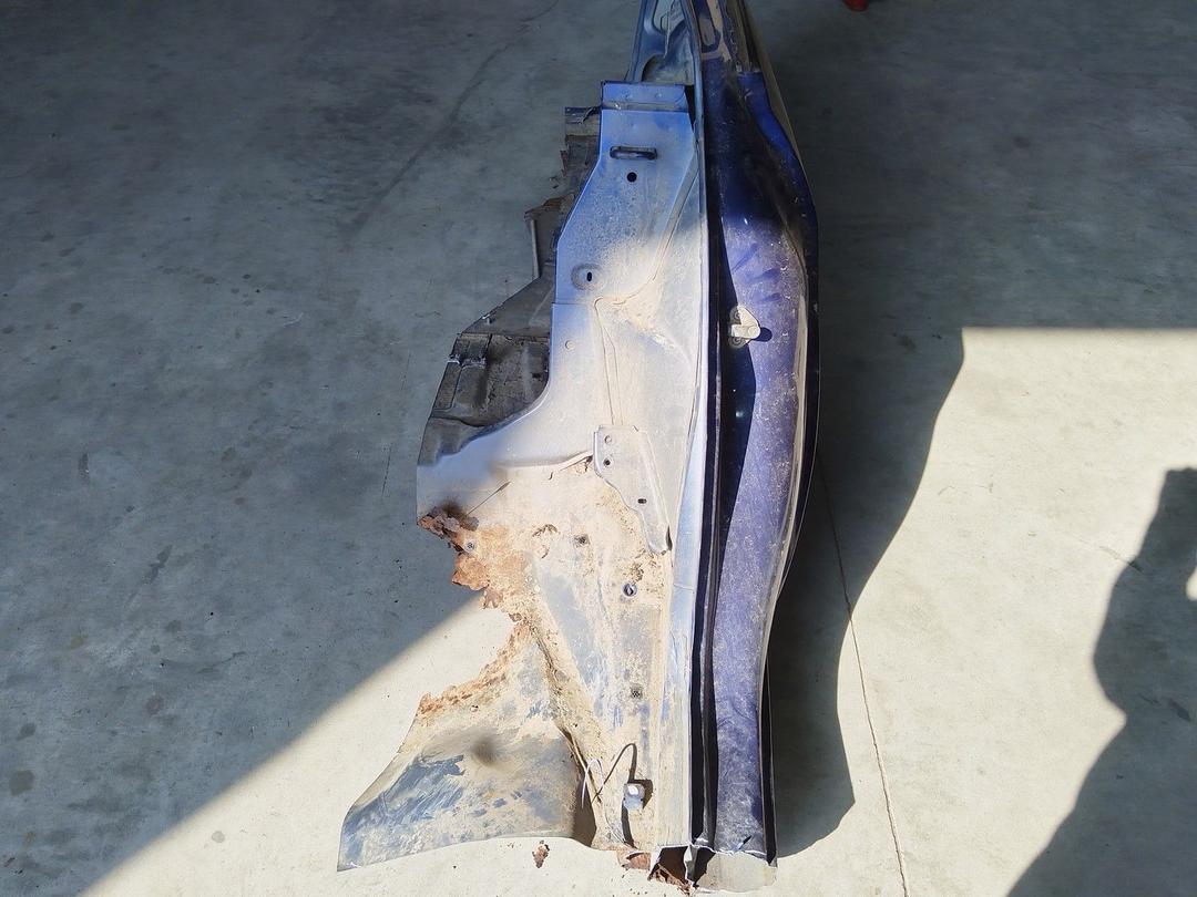 Крыло заднее левое 2J2IG3 Peugeot 406 купить в магазине запчастей бу