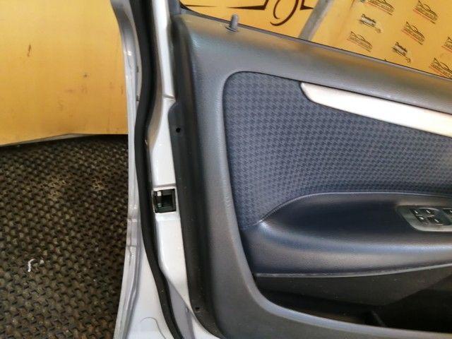 Замок двери передней левой ZACE9F Volvo V70 купить