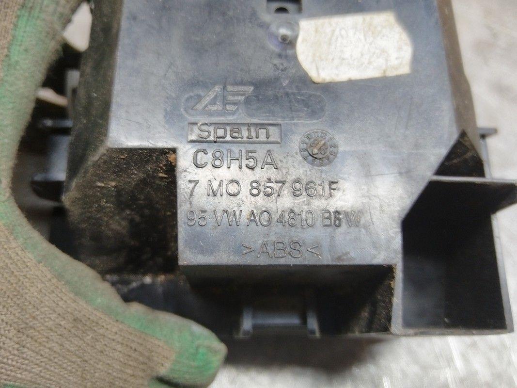 Пепельница YD1K1I Ford Galaxy - Фото 4