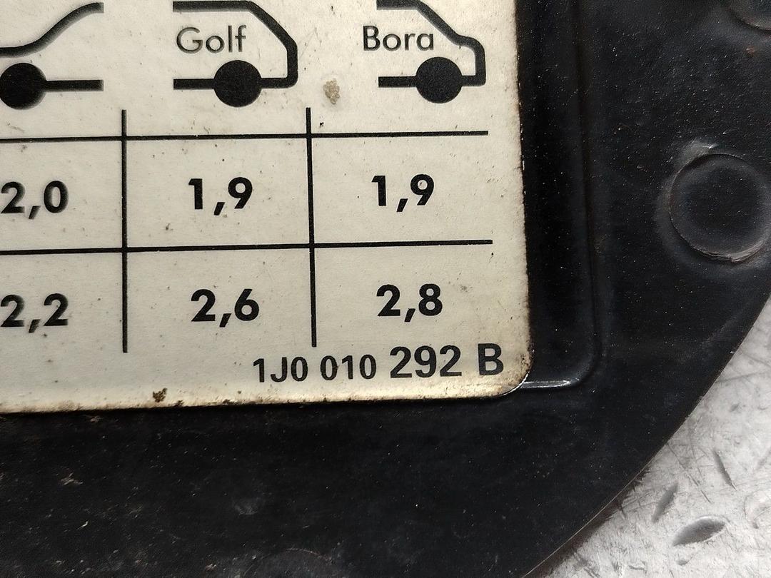 Лючок топливного бака 6L3NMA Volkswagen Golf - Фото 6