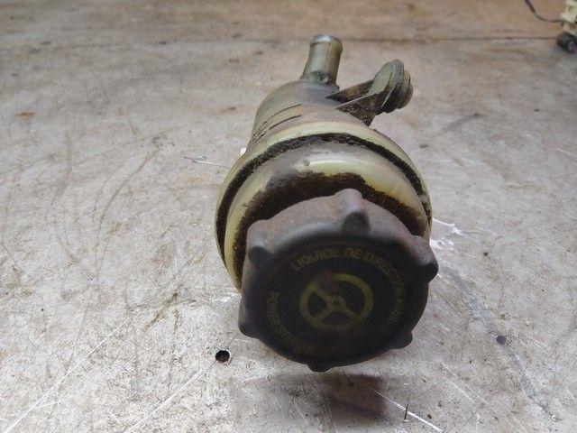 Бачок гидроусилителя CWD1X8 Ford Tourneo Connect купить в магазине запчастей бу