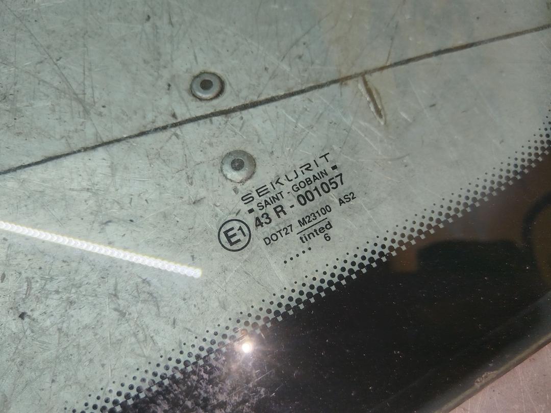 Стекло кузовное боковое правое BHUH10 Ford Escort купить