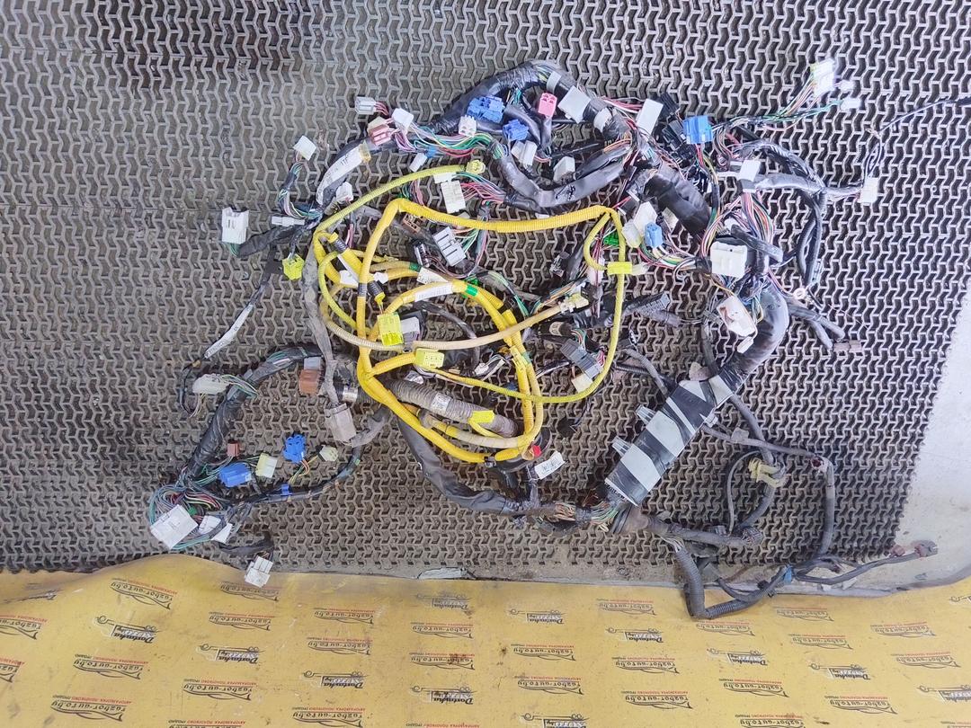 Проводка салона 2VUU1A Subaru Forester undefined