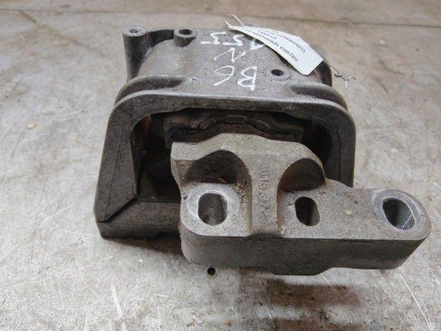 Подушка крепления двигателя HT43A3 Volkswagen Passat - Фото 4