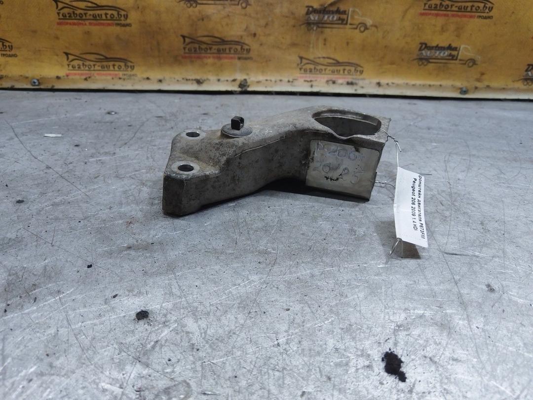 Кронштейн двигателя P673FM Peugeot 206 купить