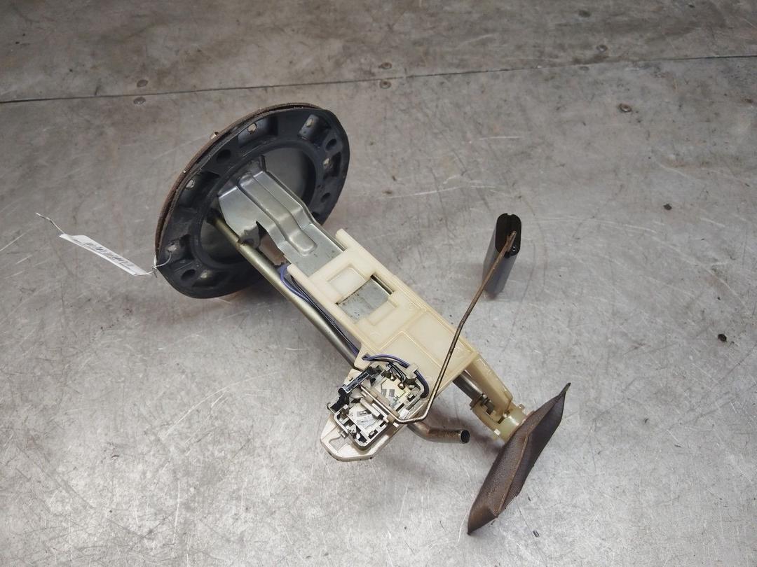 Колба в бак 311QM0 Honda Accord купить в магазине запчастей бу