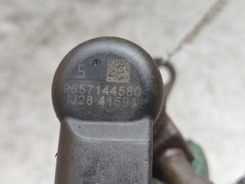 Форсунка Q4E6FV Ford Galaxy - Фото 5