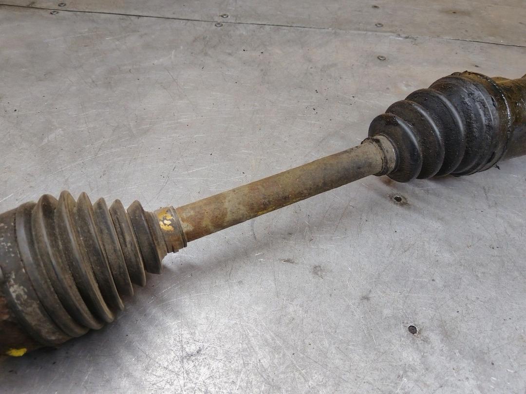 Полуось передняя правая (приводной вал, ШРУС) 3EQGWK Mazda 3 купить с доставкой