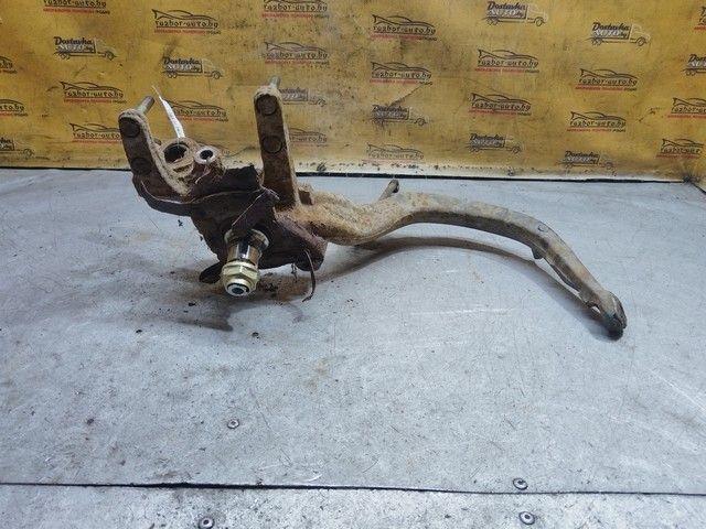 Цапфа задняя (ось ступицы) X49EB8 Rover 600