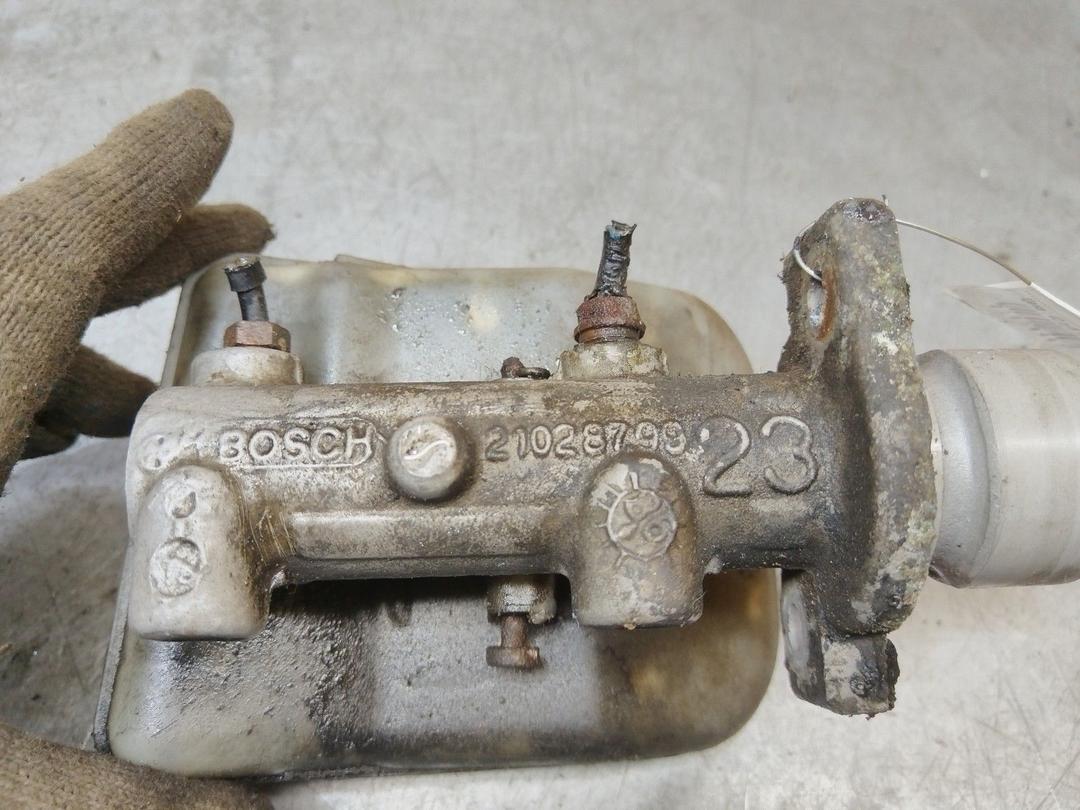 Цилиндр тормозной главный HQ3VFR Peugeot 306 купить в магазине запчастей бу