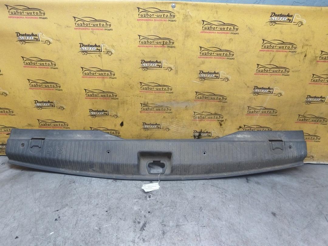 Накладка замка багажника SL5M4W Opel Meriva купить