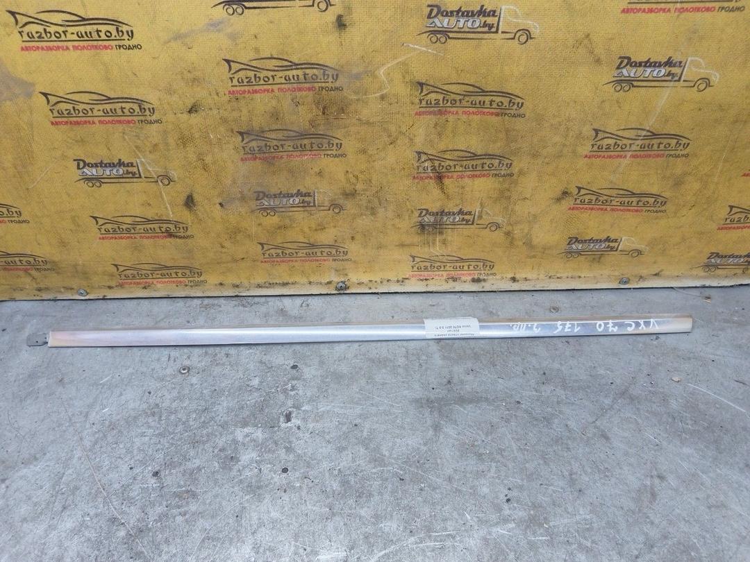 Молдинг стекла заднего 3D21Q4 Volvo XC70