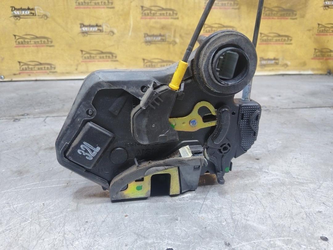 Замок двери задней левой 8JY7M0 Toyota Corolla - Фото 4