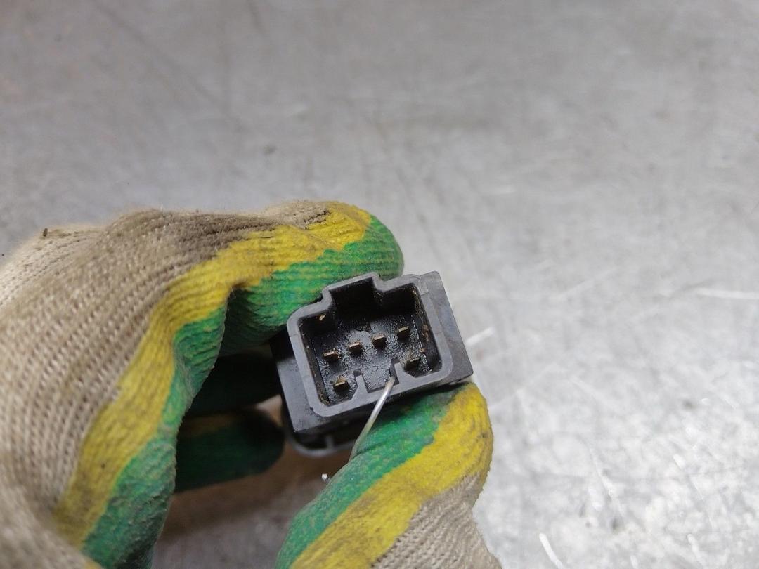 Кнопка подогрева заднего стекла 5D7OOB Hyundai Lantra купить с доставкой