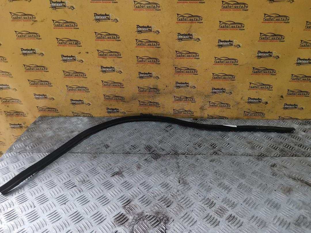 Уплотнитель капота DV9QJ0 Renault Scenic - Фото 1