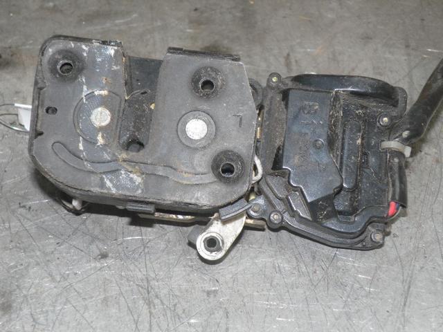 Замок двери передней левой SSL0MA Mazda 323F купить на авторазборке