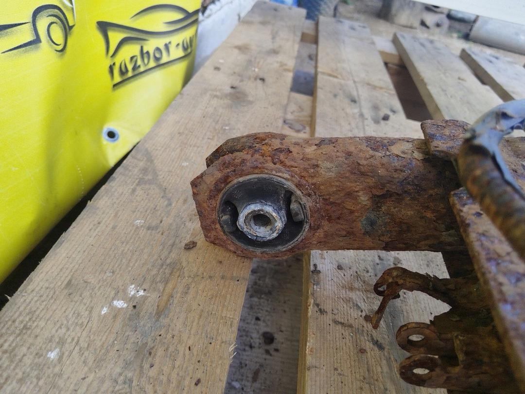 Балка подвески задняя 3J8ZIK Seat Cordoba undefined