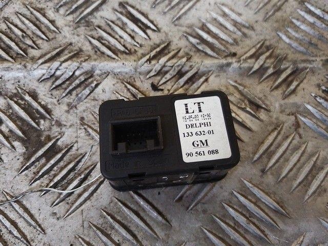 Кнопка стеклоподъемника переднего левого 9231X4 Opel Zafira купить