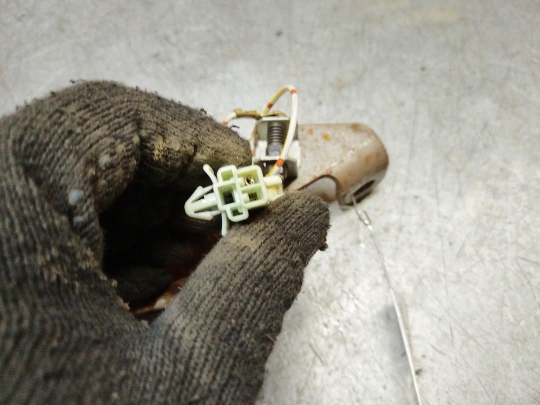 Рычаг ручного тормоза (ручника) T1M4F5 Mazda Premacy купить с доставкой