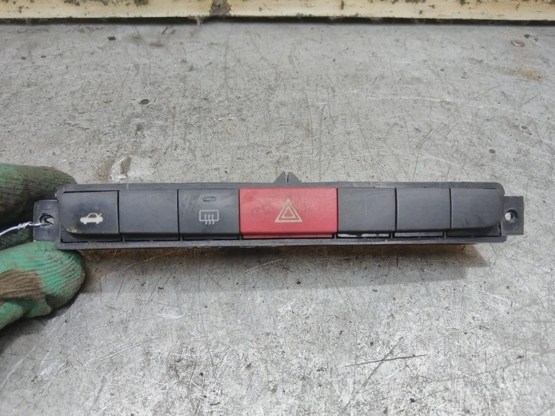 Кнопка аварийной сигнализации K6NB5Q Fiat Linea - Фото 4